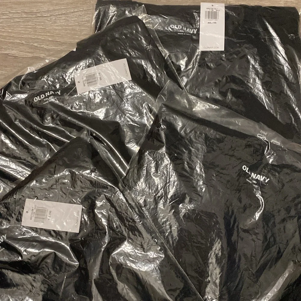 Old Navy Black Crew Neck tshirts size XXL (18)